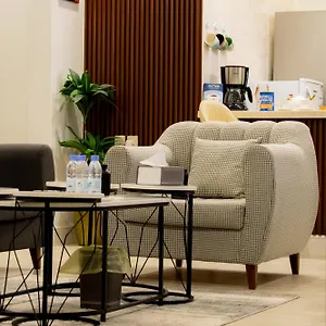 شقة سُكْنَى خصوصية عائلية بفخامة متناهية وبدخول ذكي النفل